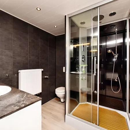 Modern Family With Wellness, Cleaning Included Holiday home Samree