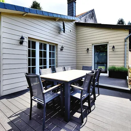 Holiday home Modern Family With Wellness, Cleaning Included Samree